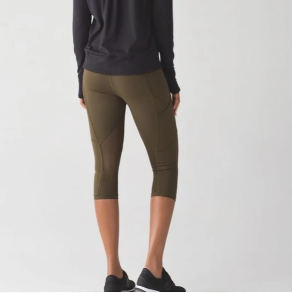 Lululemon Olive Green Crop Leggings